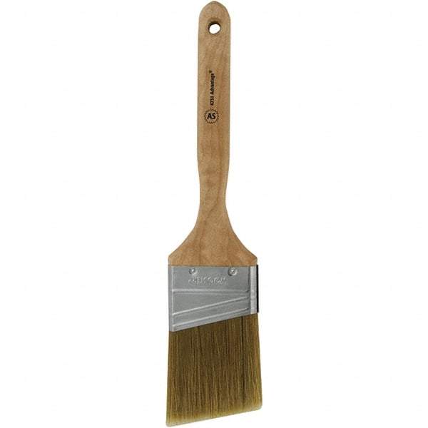 Wooster Brush - 2-1/2" Angled Hog Sash Brush - 2-15/16" Bristle Length, 7-1/8" Plastic Fluted Handle - Benchmark Tooling