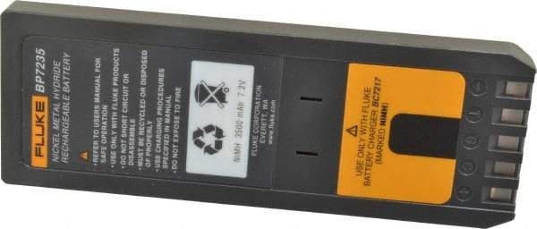 Fluke - Calibrator NiMH Battery Pack - Use With 700 or 740 Series Documenting Process Calibrators - Benchmark Tooling