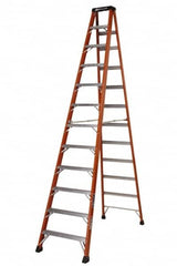 Louisville - 5 Steps, 12' High, Type IAA Rating, Fiberglass Step Ladder - Benchmark Tooling