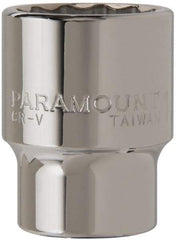 Paramount - 1-1/4", 3/4" Drive, Standard Hand Socket - 12 Points, 2-5/16" OAL - Benchmark Tooling