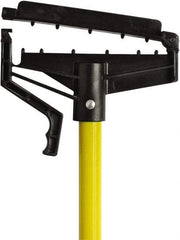 PRO-SOURCE - 60" Swivel Fiberglass Quick Connect Mop Handle - 1" Handle Diam, Plastic Connector, Use with Wet Mops - Benchmark Tooling