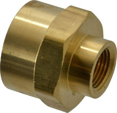 Parker - 3/4 x 3/8 Female Thread, Brass Industrial Pipe Coupling - FNPTF, 1,000 psi - Benchmark Tooling