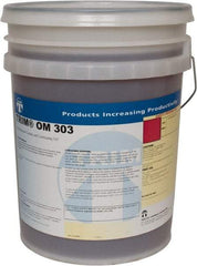 Master Fluid Solutions - Trim OM 303, 5 Gal Pail Cutting Fluid - Straight Oil, For Thread Rolling, Thread-Form Tapping - Benchmark Tooling