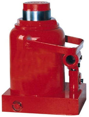 Value Collection - 30 Ton Capacity Hydraulic Hand Jack - 9-7/16" to 14-5/8" High, 5-1/8" Piston Stroke, 6-1/8" Long x 7-1/2" Wide Base - Benchmark Tooling