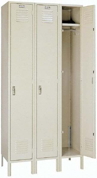 Lyon - 3 Door, 1 Tier, Locker - Benchmark Tooling