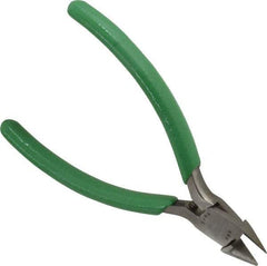 Xcelite - 4" OAL, Semi-Flush Wire Cutter - 13/32" Jaw Length x 7/16" Jaw Width, Slim Tapered Head, ESD Cushion Handle - Benchmark Tooling