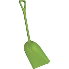 Remco - 17" High x 14" Wide Square Plastic Shovel - 42" Long Plastic D-Grip Handle, No Step - Benchmark Tooling