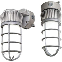 Philips - Strip Lights Lamp Type: LED Mounting Type: Ceiling Mount; Wall Mount - Benchmark Tooling