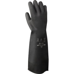 Chemical resistant unsupported neoprene 18″ 30-mil black unlined textured grip rolled cuff/large - Benchmark Tooling